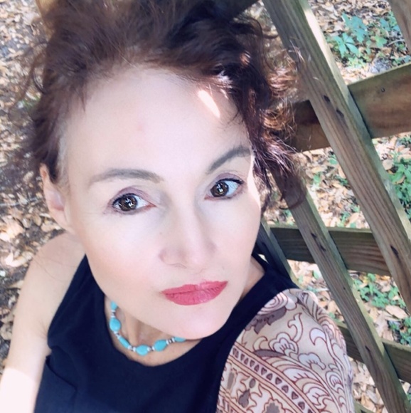 Meet your Posher, Mary - Picture 4 of 4